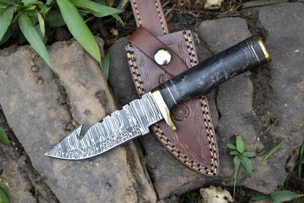 Custom Handmade Damascus Hunting Knife – 8" with Sheath